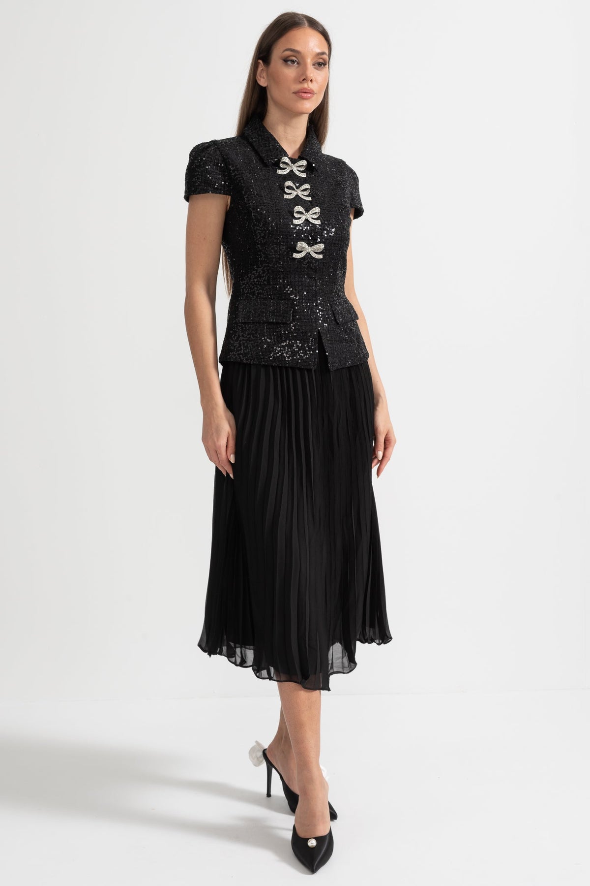 Elegant Dress With Sequined Top And Pleated Skirt - Black