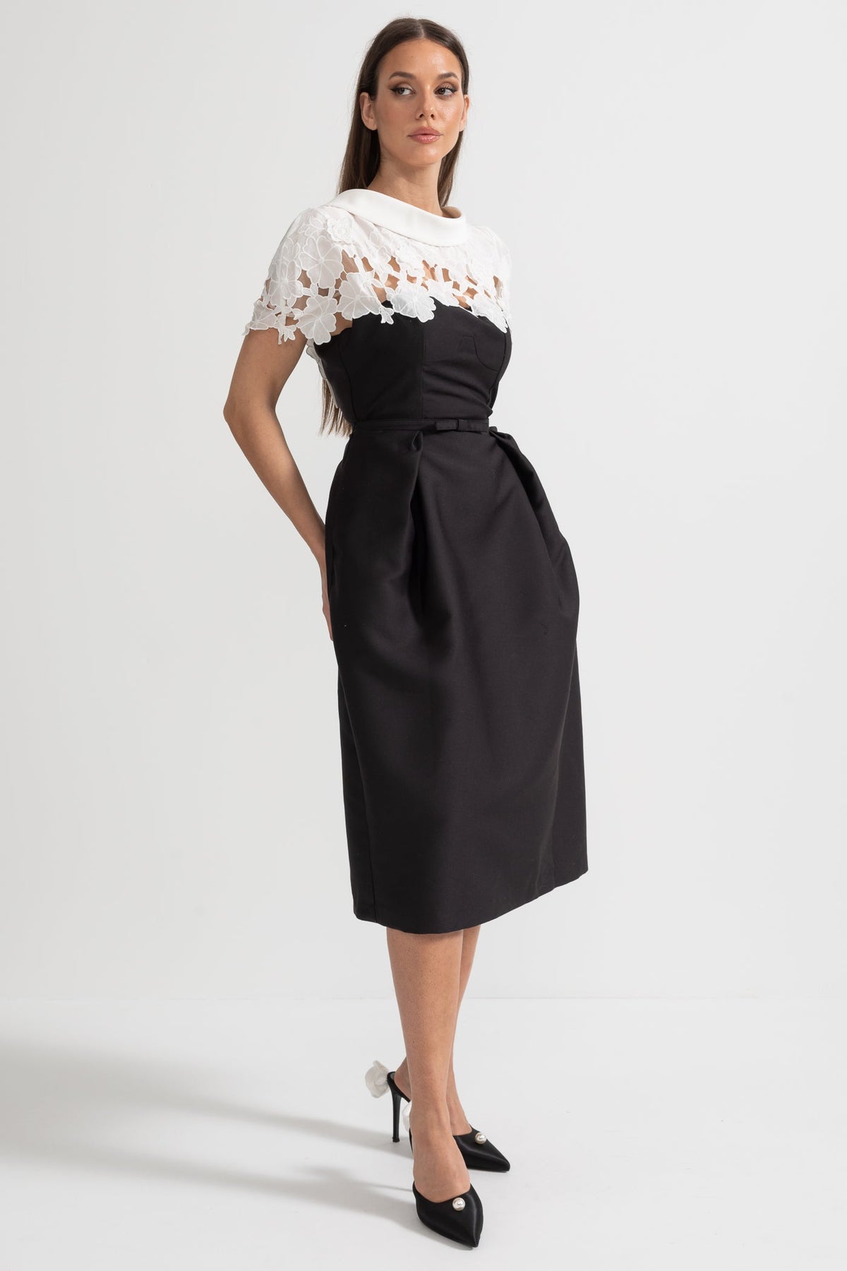 Elegant Midi Dress with Contrasting Floral Lace Cape Detail - Black