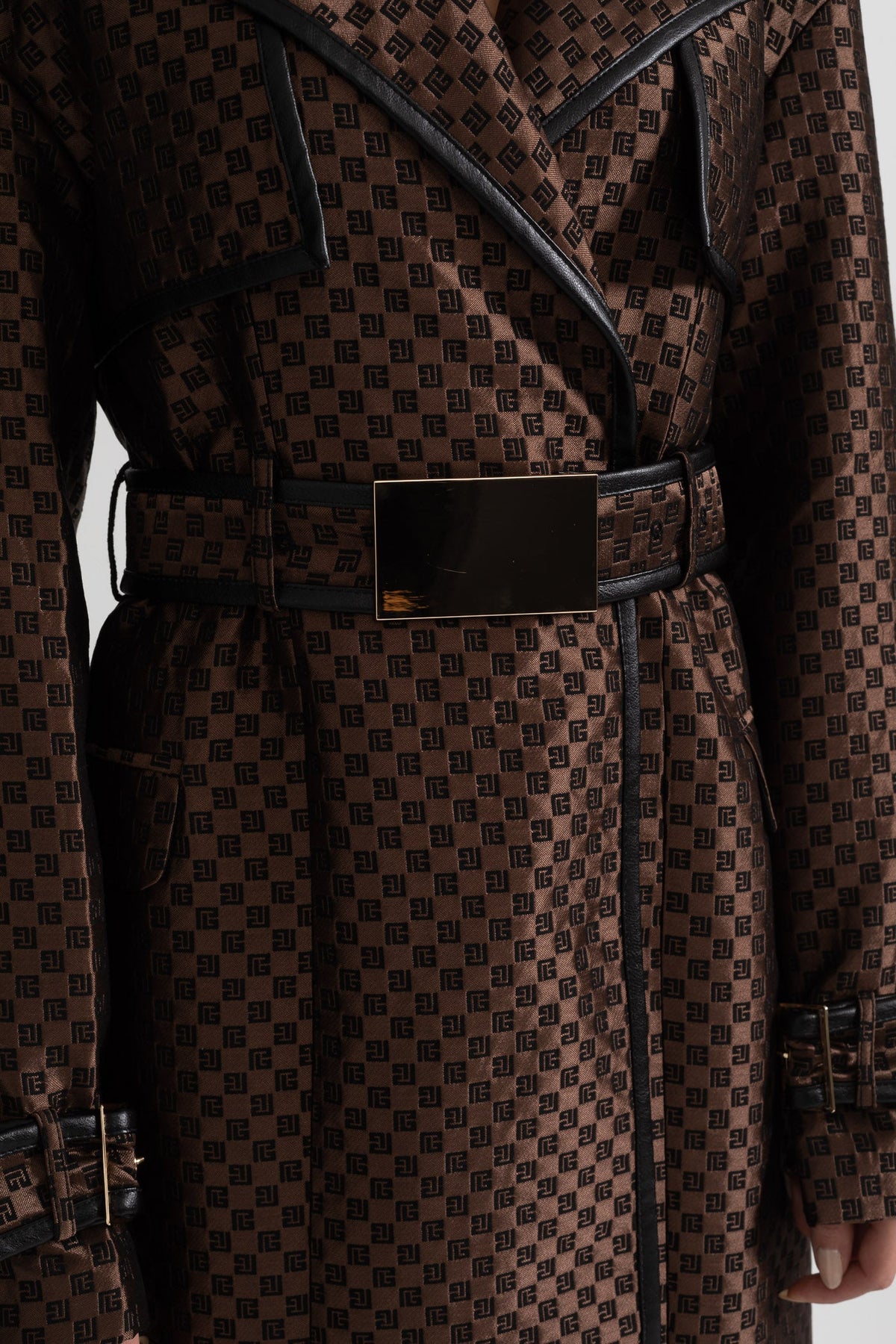 Wide Lapel Trench Coat With Gold Buckle Waist Belt - Brown