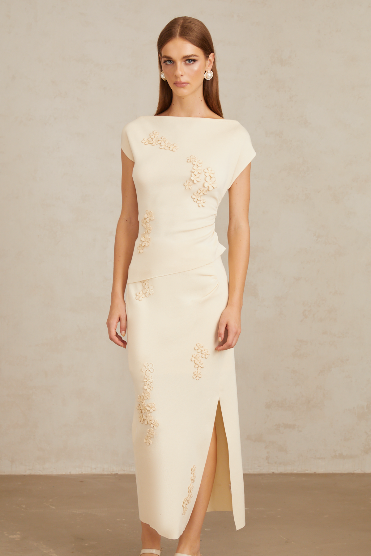Étienne Neutral Floral Appliqué Knit Top & Skirt Set (Final Sale-US Only)