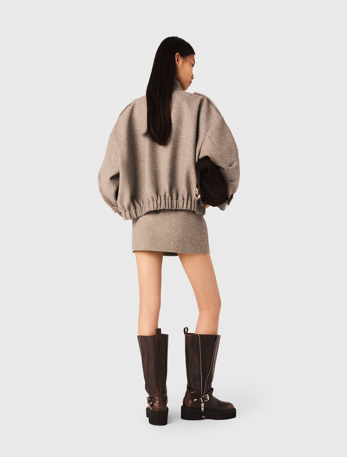 MADDY VIVIENNE BEIGE MIXED WOOL OVERSIZED JACKET WITH HIGH COLLAR AND GOLD BUTTONED FINISHES - BEIGE