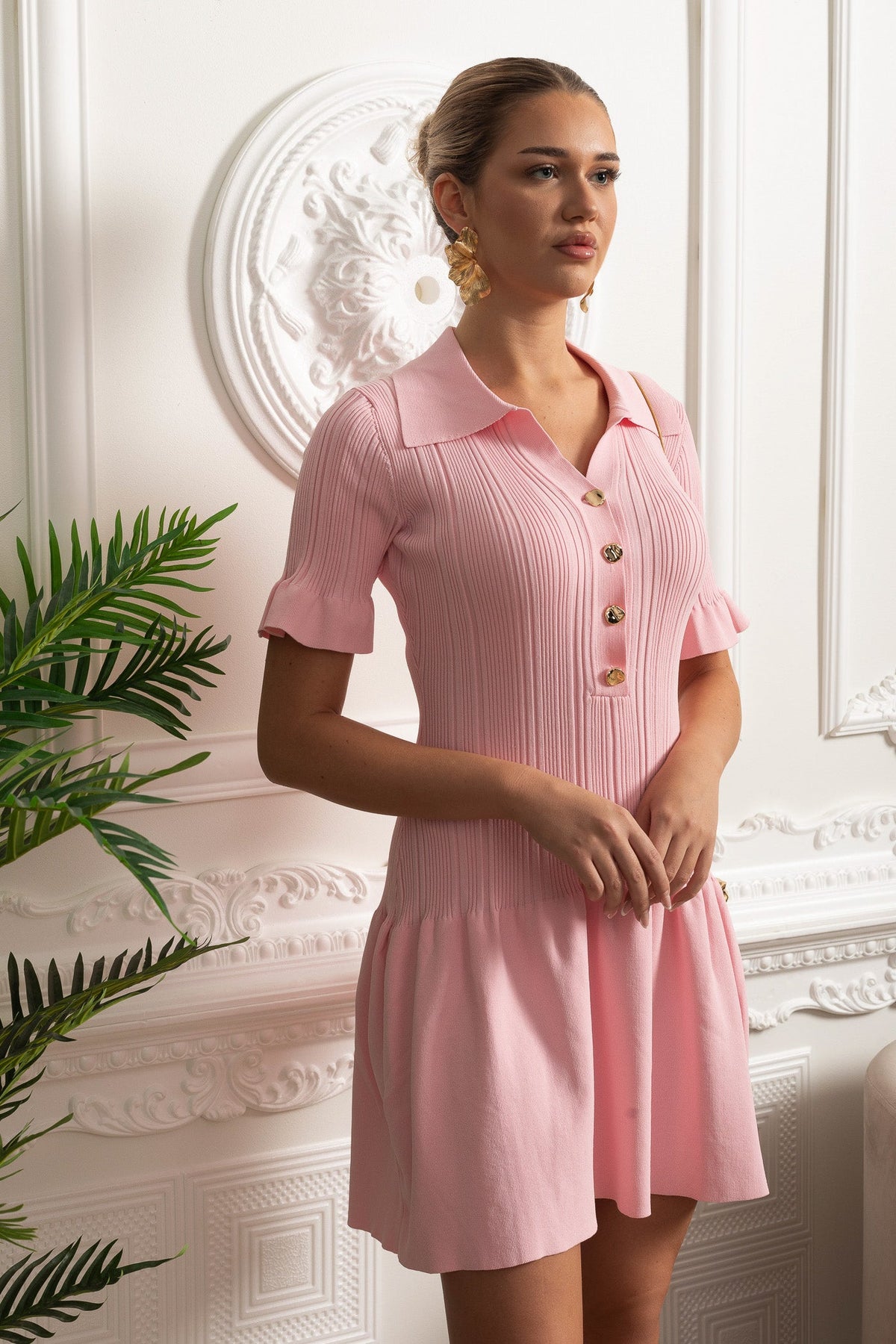 Ribbed Mini Dress With Buttoned Front And Flounced Sleeves - Pink