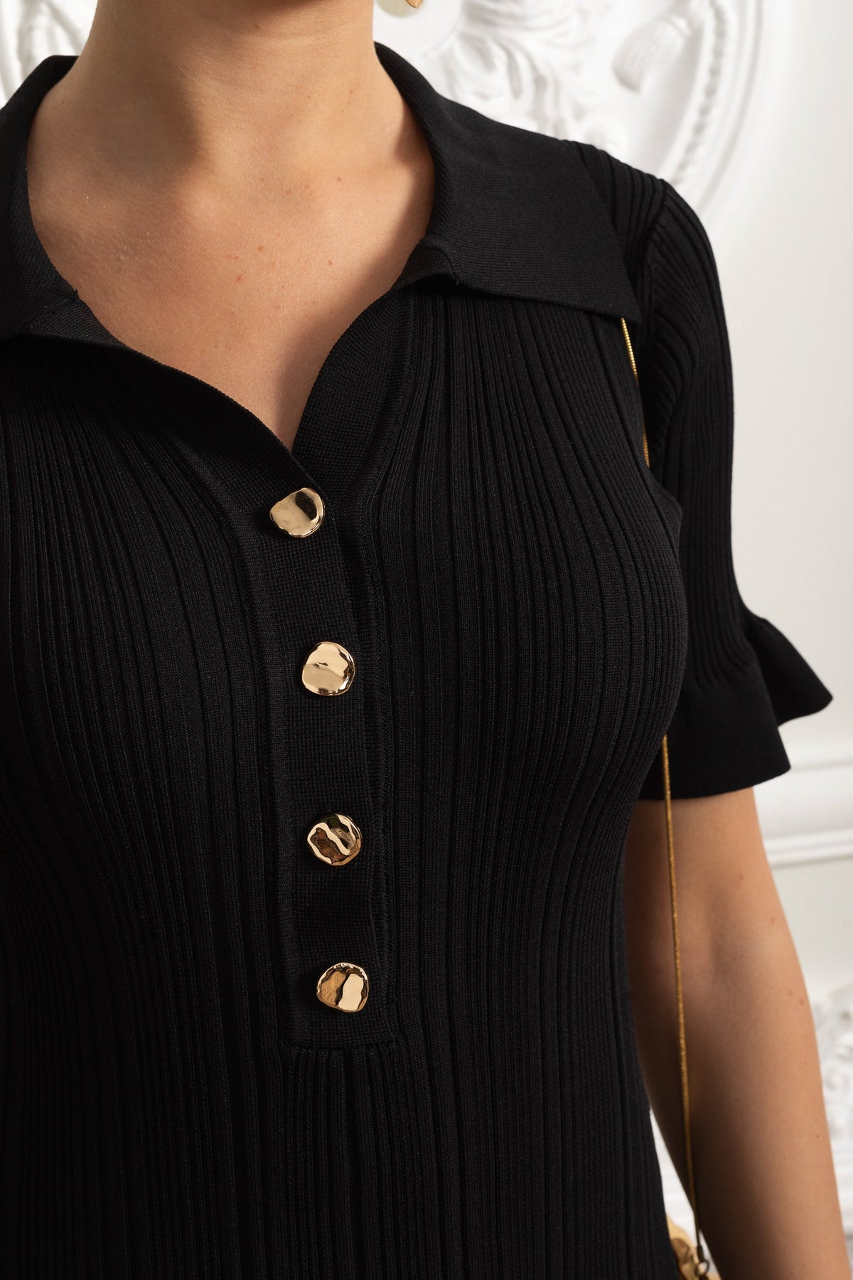 Ribbed Mini Dress With Buttoned Front And Flounced Sleeves - Black