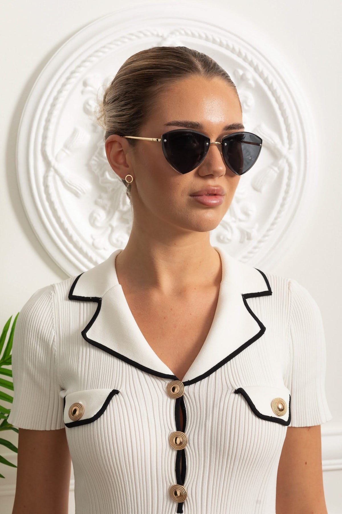 Rimless Triangle-Shaped Sunglasses with Ultra-Slim Metal Temples – Black