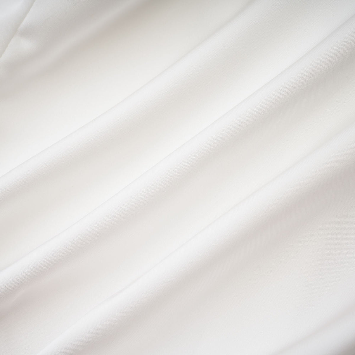 Andréa white ruffled trim shirt