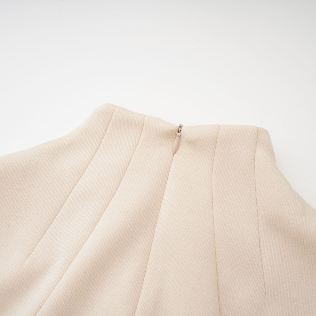 Safiya sleeveless pleated dress (Final Sale-US Only)