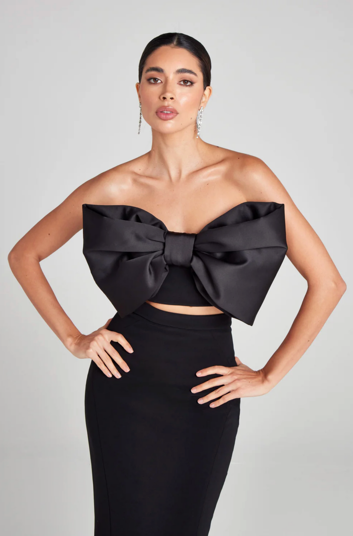 Solène bowknot scoop-back top in Black