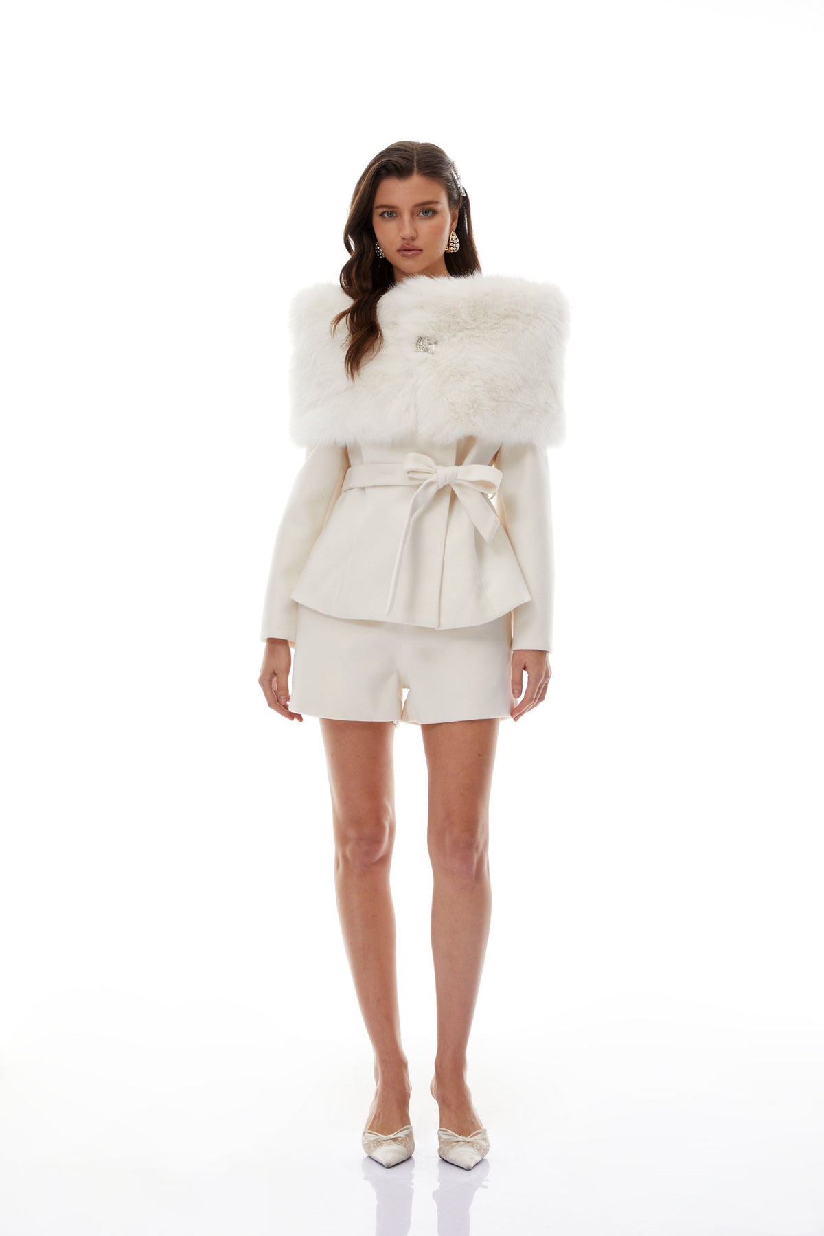 Unndís White Fur Shawl & Woolen Jacket & Shorts Set