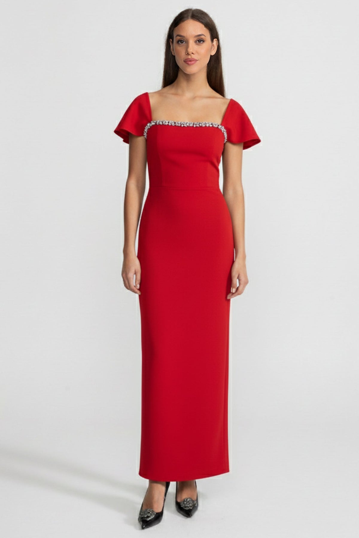 Off-Shoulder Fitted Gown With Crystal Embellishments  – Red