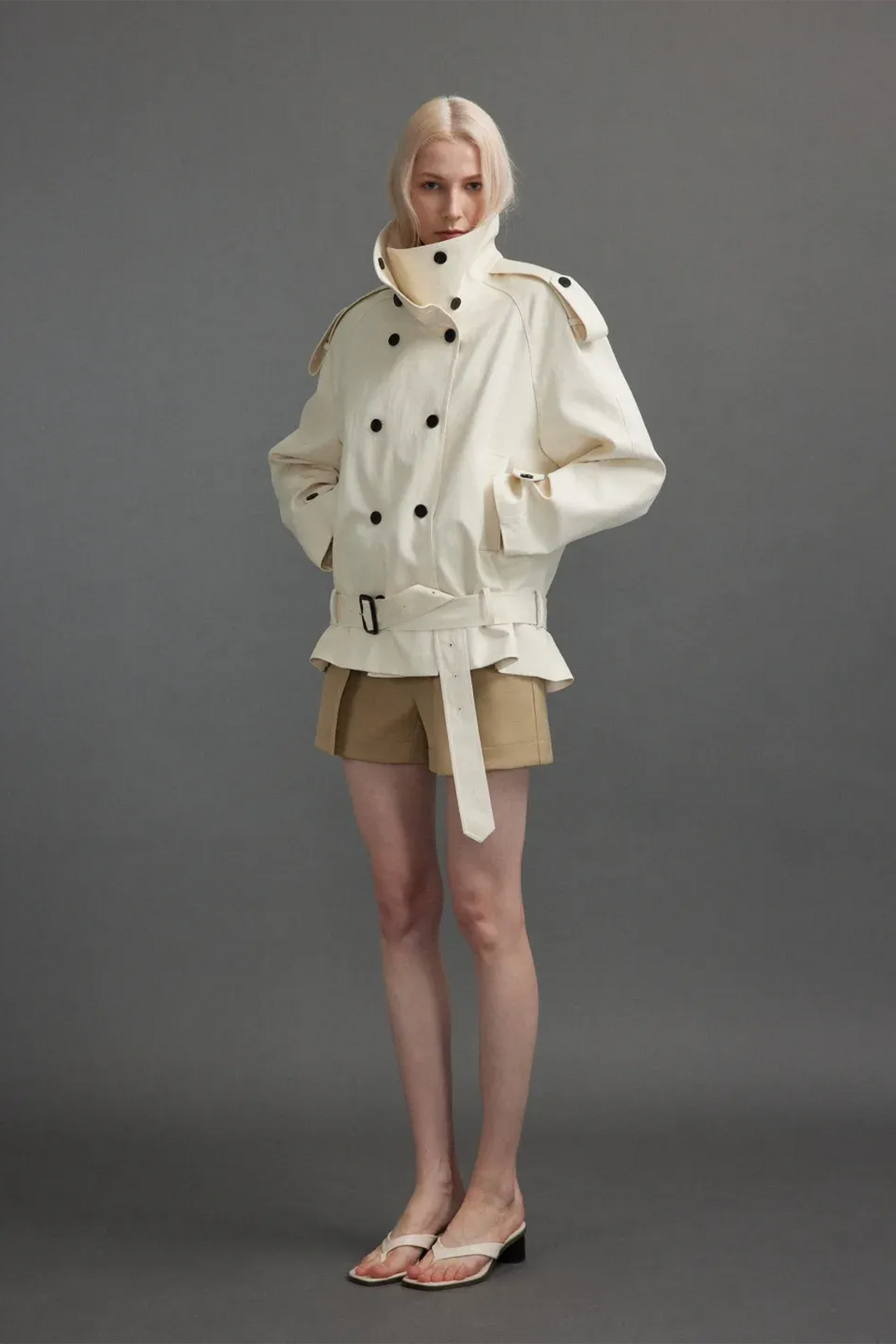 Calliopée White Double-Breasted Short Trench Coat
