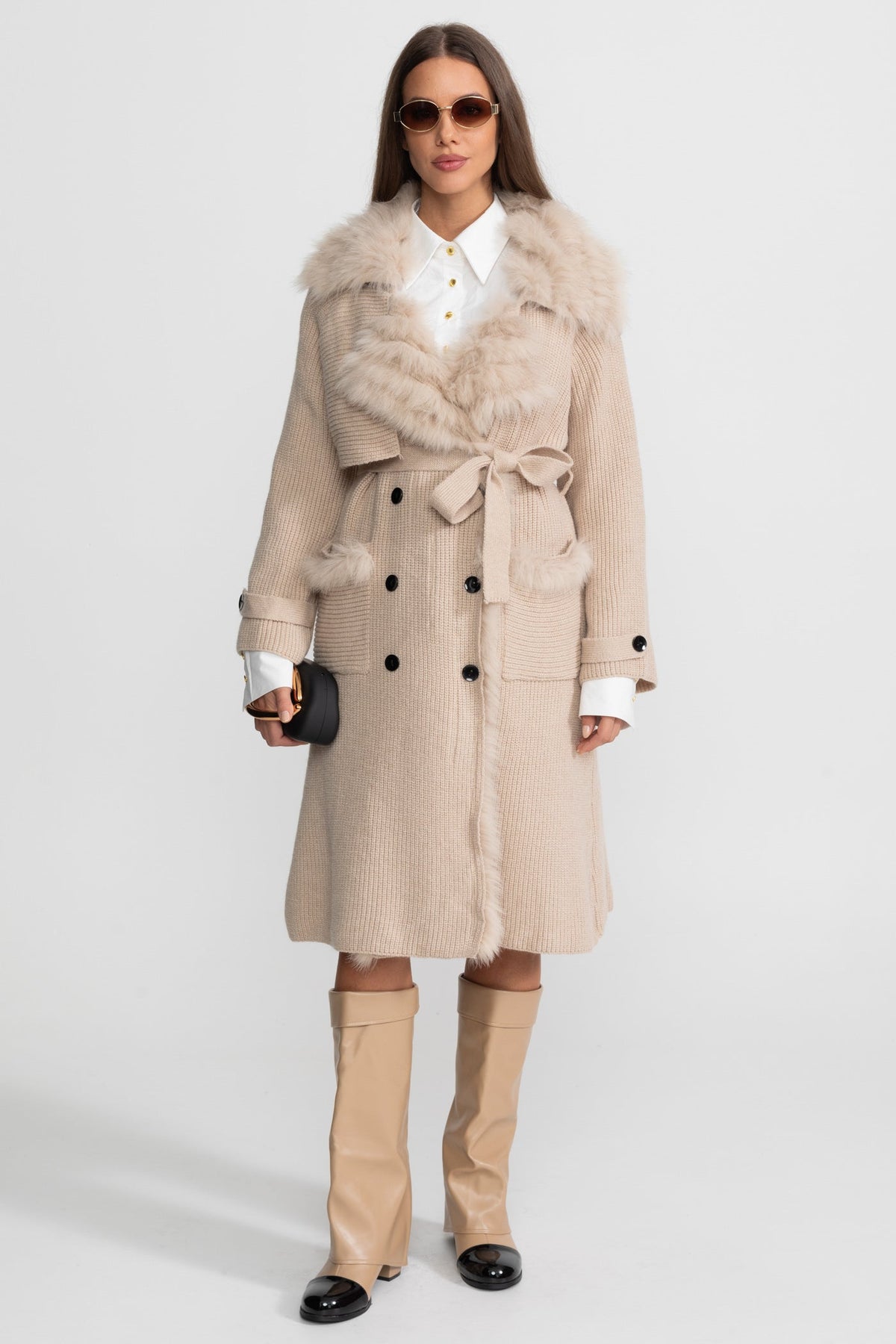 Double-Breasted Wool Knit Overcoat With Fur Trim – Beige