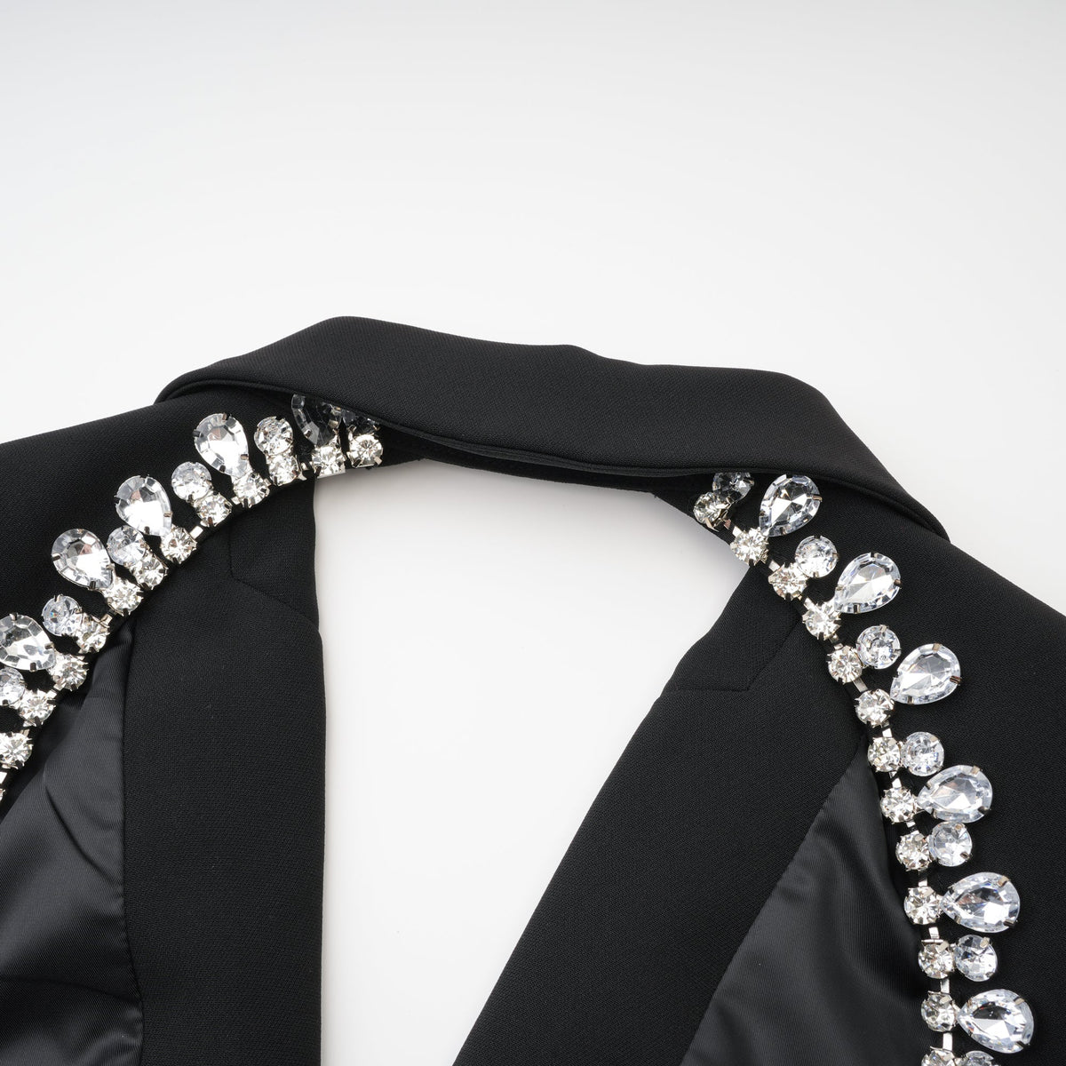 Odette black open-back blazer