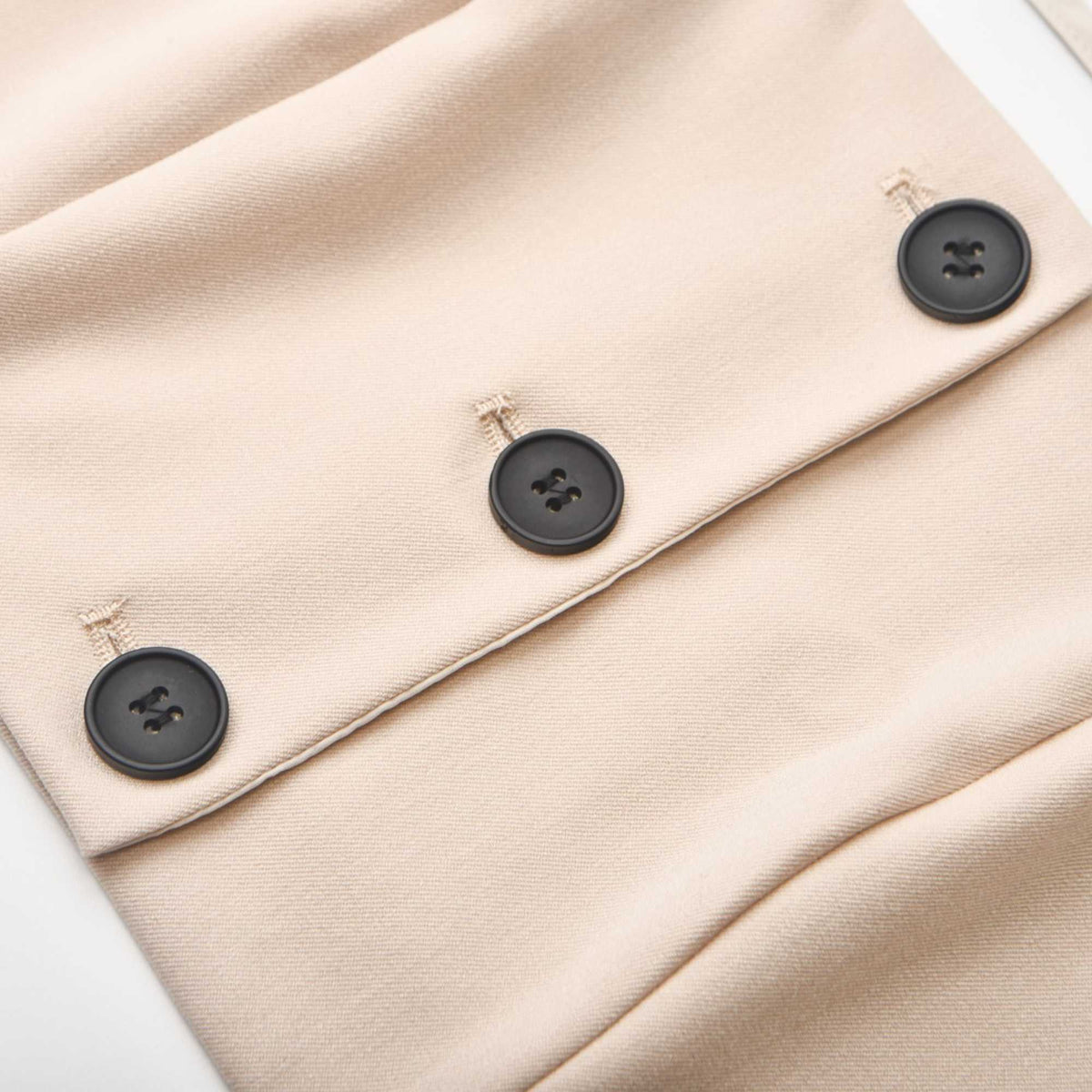 Naomi button-detail crop top