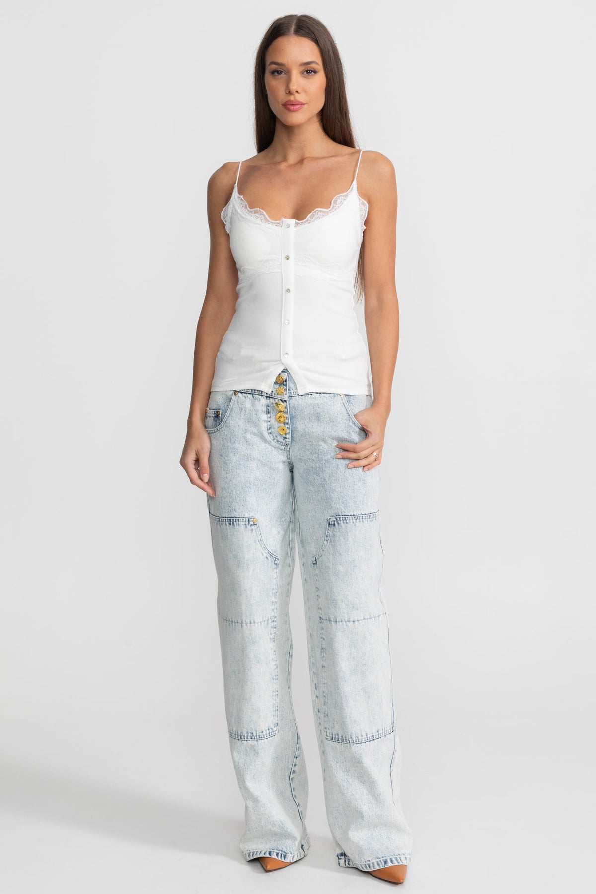 High-Waisted Wide-Leg Jeans with Gold Buttons - Light Blue