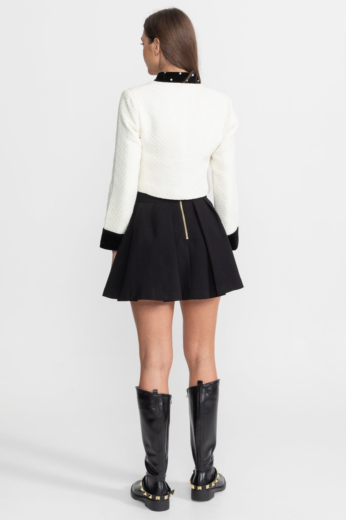 Embellished Textured Cropped Blazer with Crystal Floral Appliqué – White