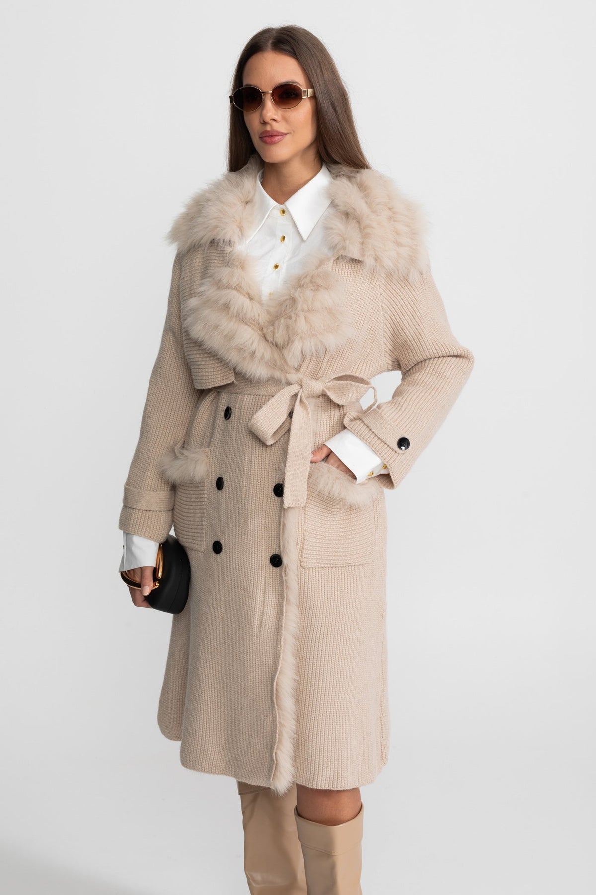 Double-Breasted Wool Knit Overcoat With Fur Trim – Beige