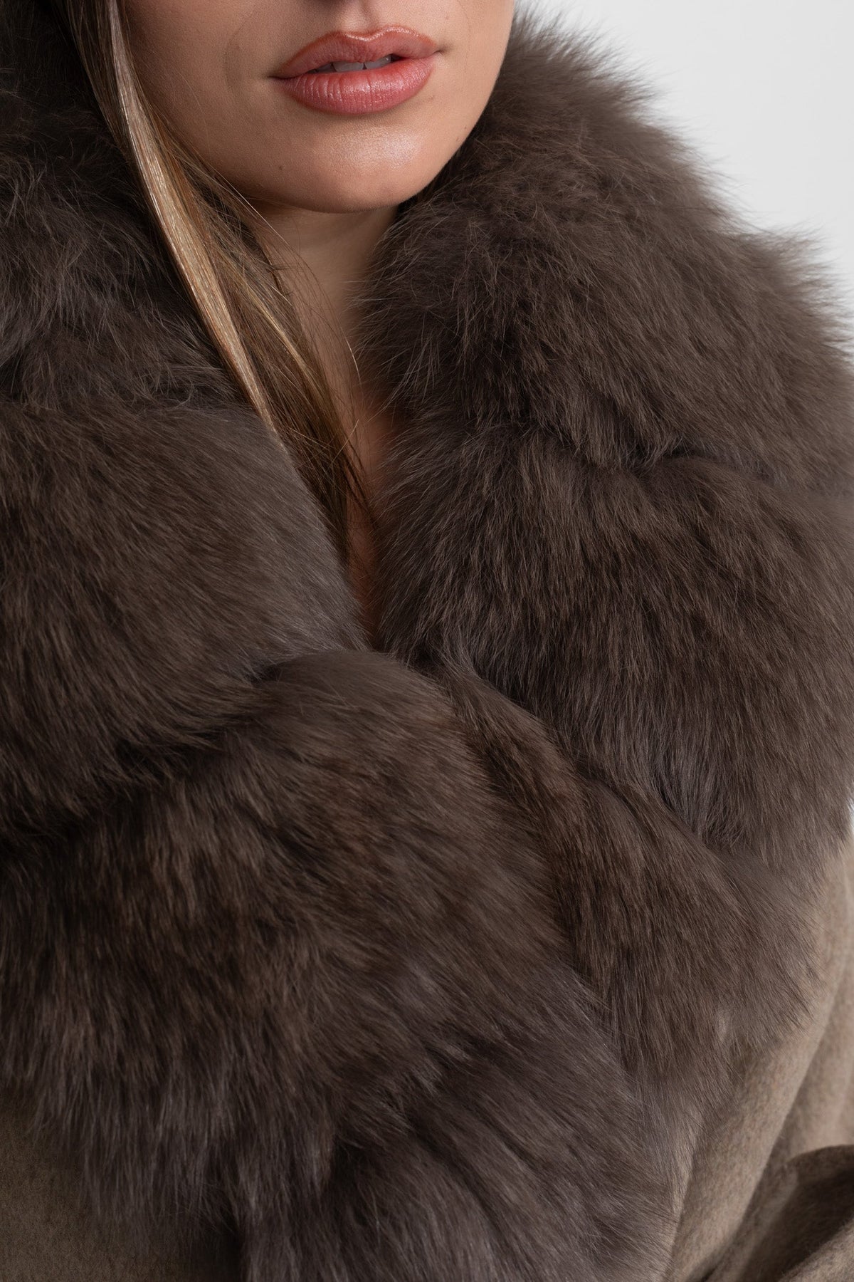 Wool Wrap Coat with Fox Fur Collar And Tie Belt – Khaki