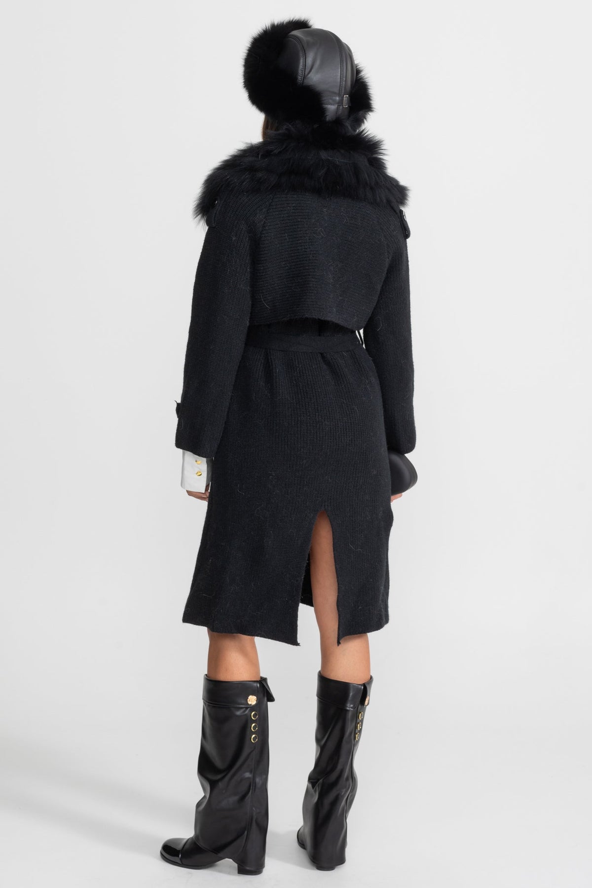 Double-Breasted Wool Knit Overcoat With Fur Trim – Black