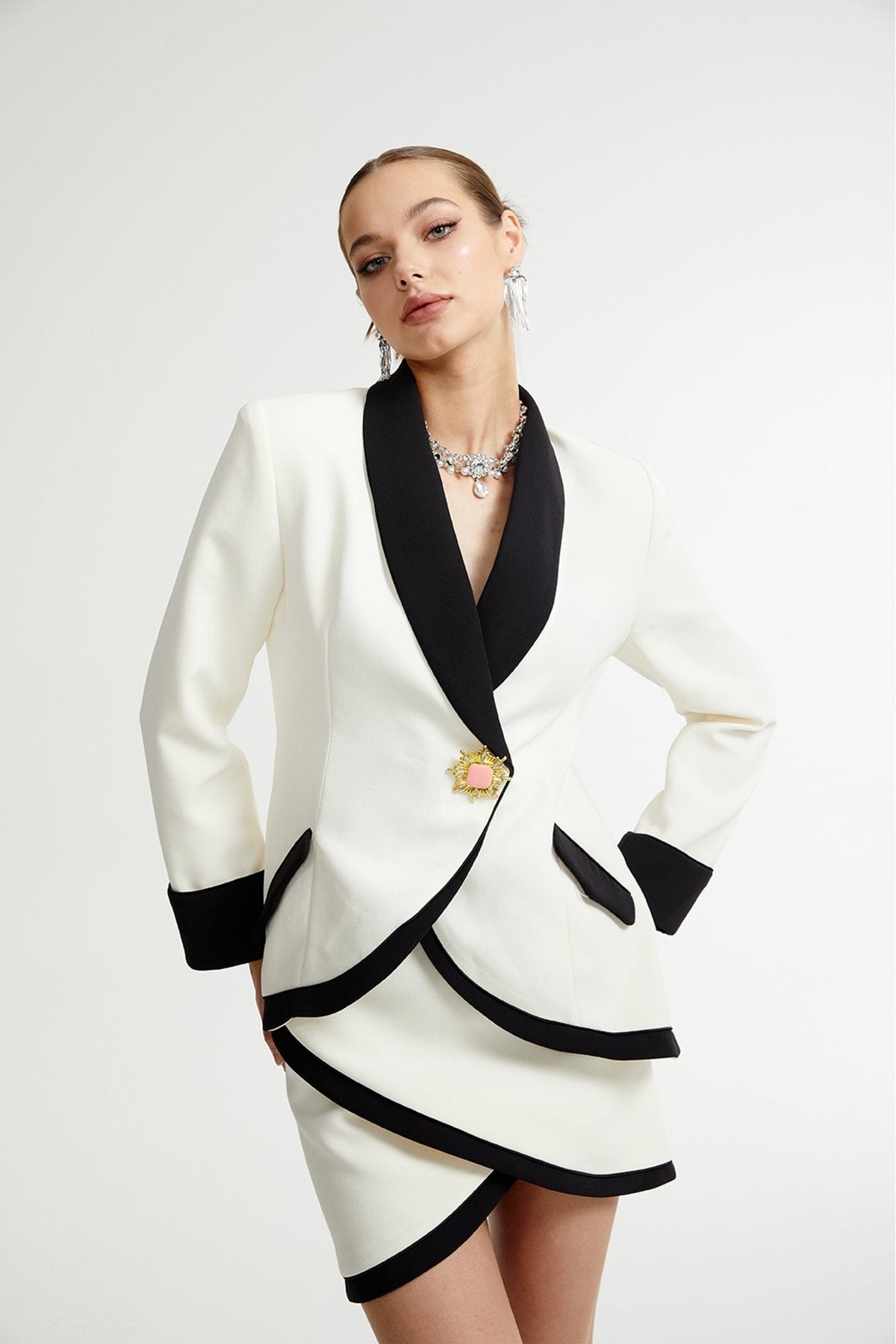 Vespera contrast colours jacket & skirt matching set