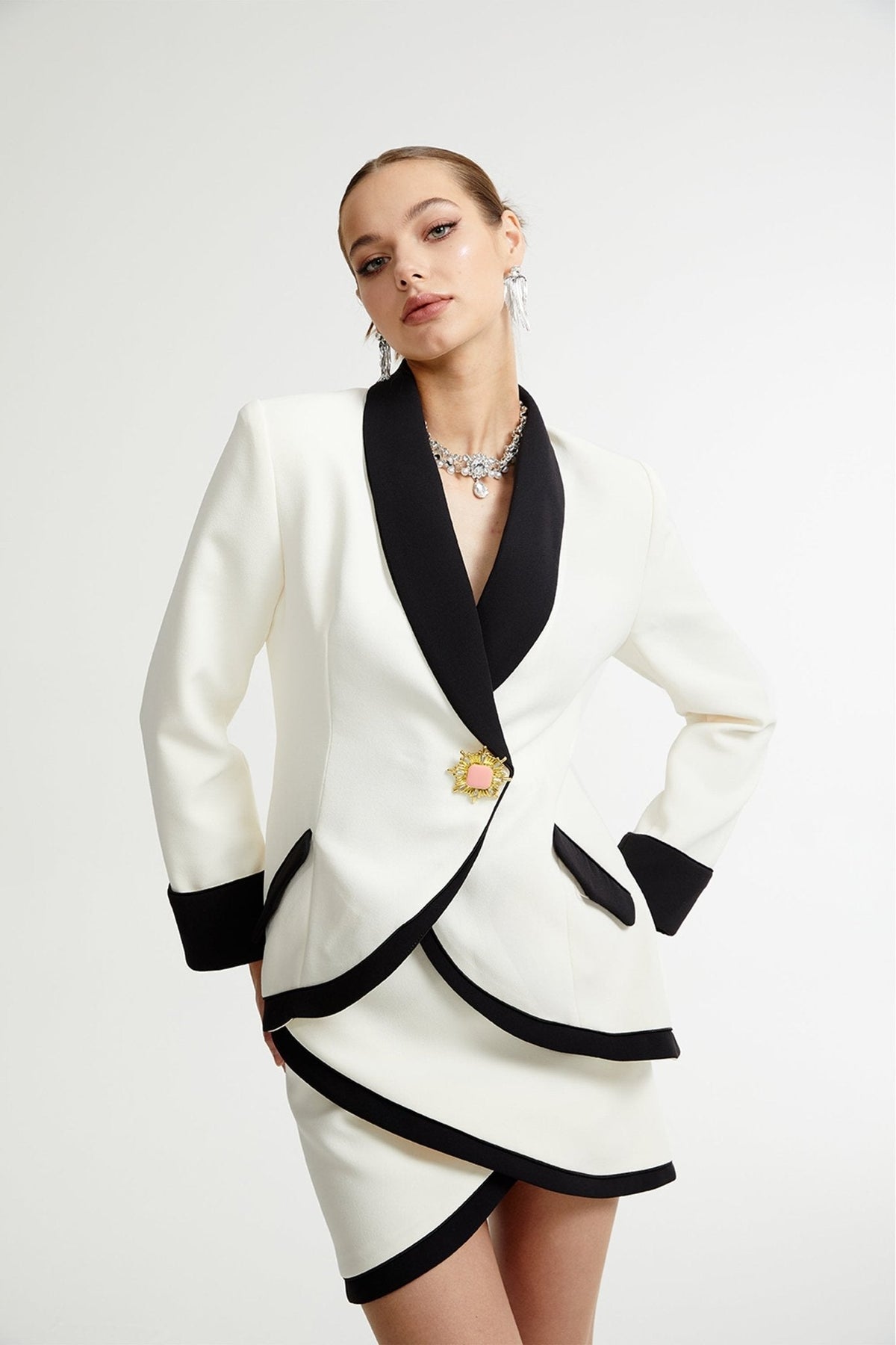 Vespera contrast colours jacket & skirt matching set