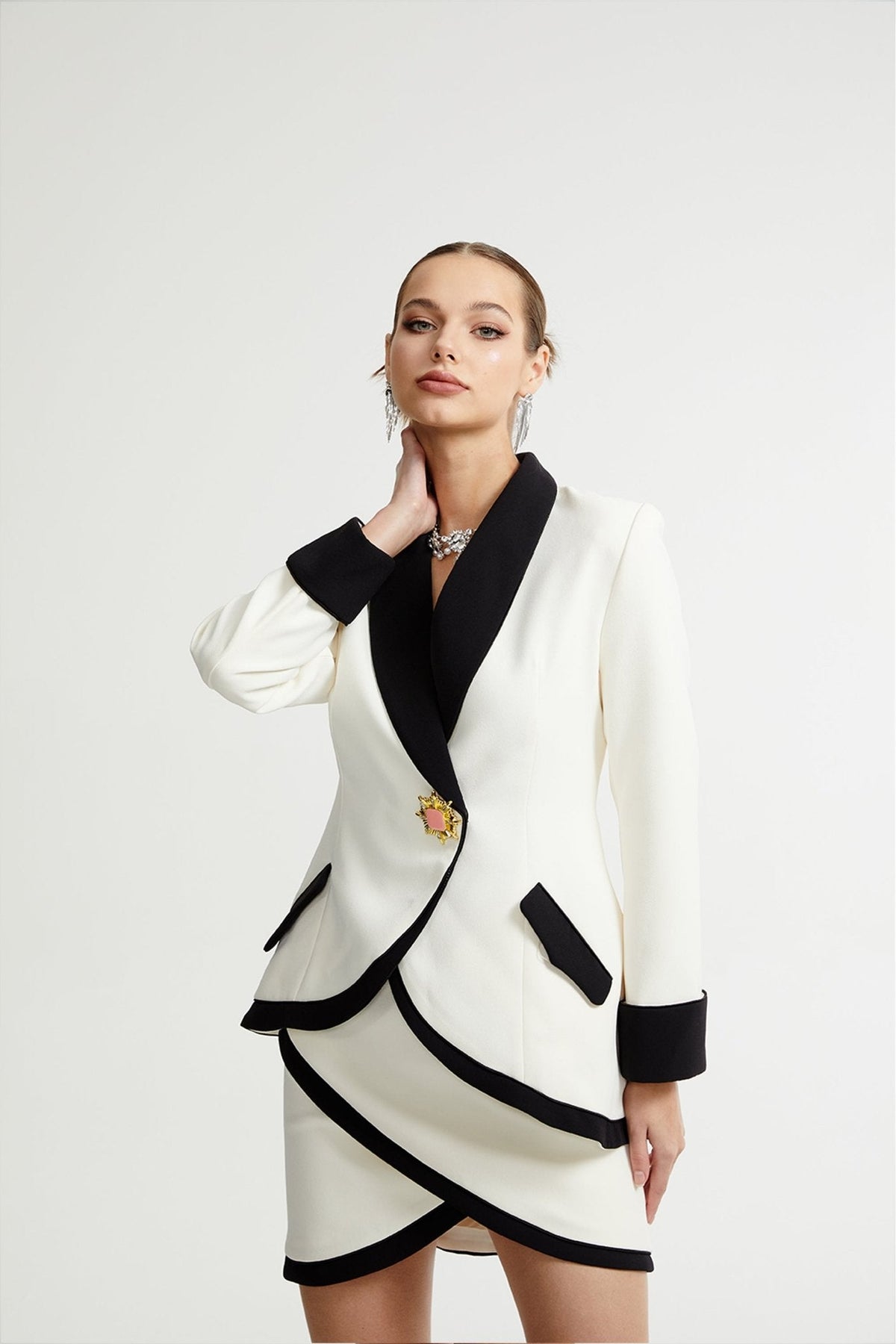 Vespera contrast colours jacket & skirt matching set
